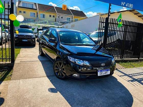 KIA CERATO 1.6 E.213 SEDAN 16V GASOLINA 4P MANUAL